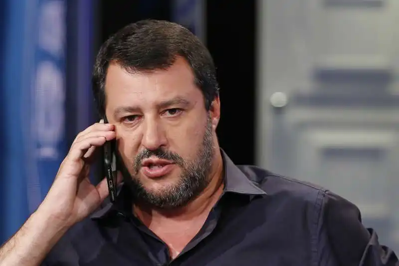 matteo salvini ospite a porta a porta 6