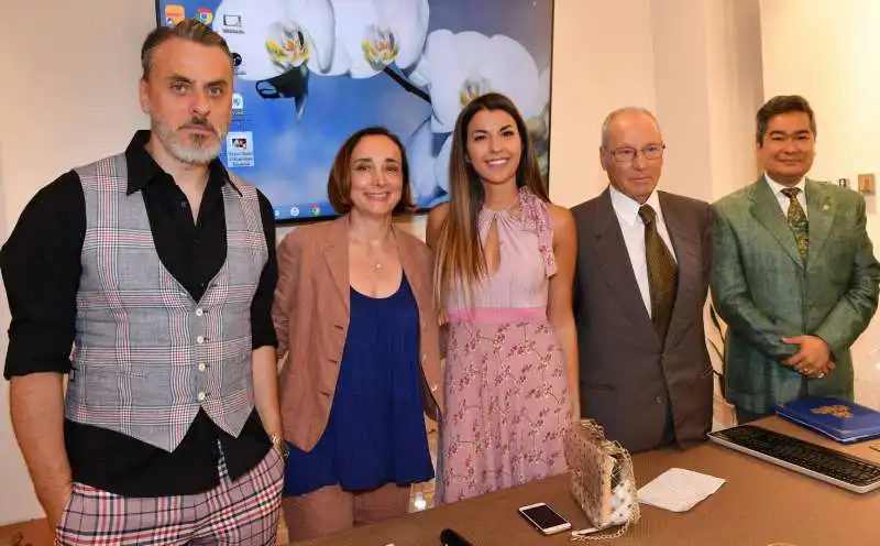 max vado lucilla quaglia claudia conte marcello quaglia il principe sisowath ravivaddhana monipong foto di bacco