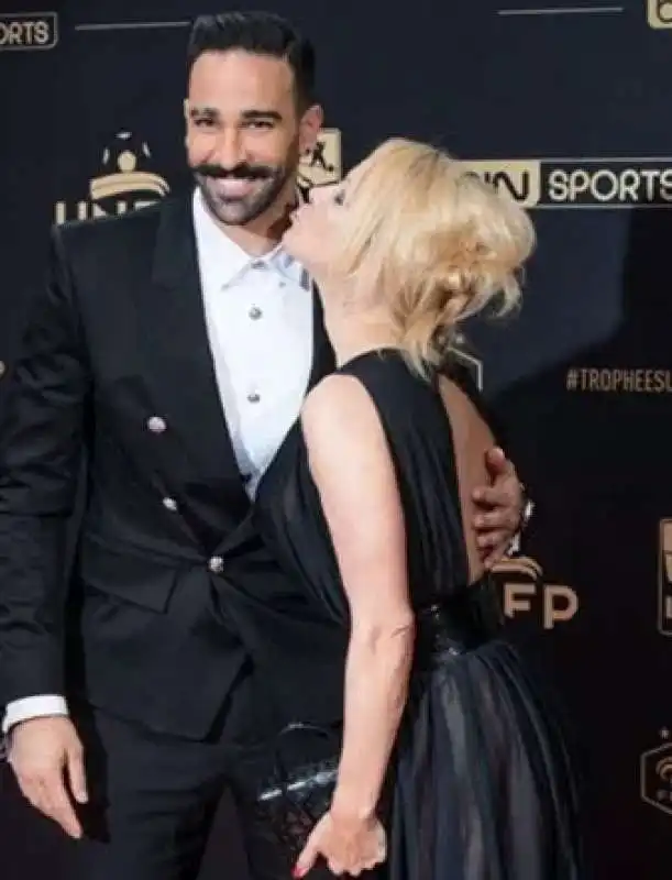 pamela anderson e adil rami 9