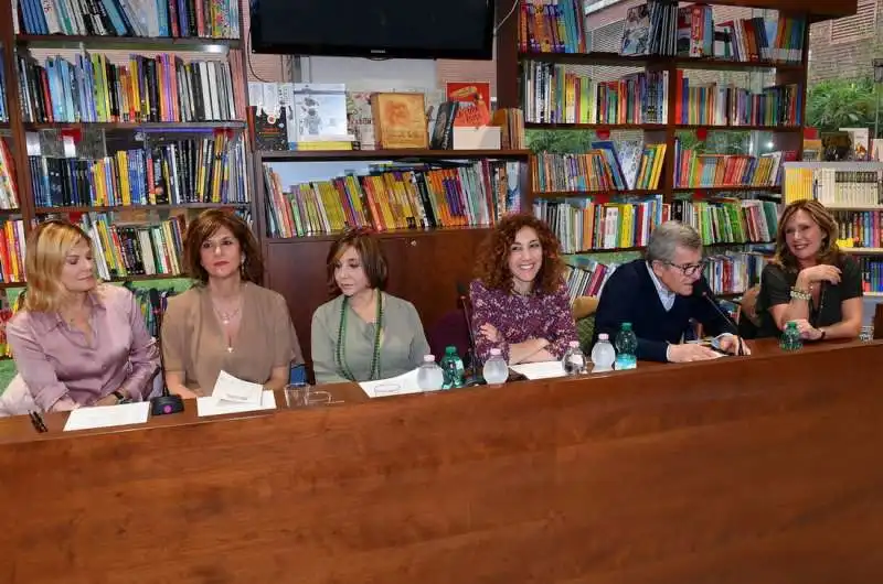 patrizia pellegrino federica cifola chiara salerno roberta garzia maurizio micheli cinzia berni