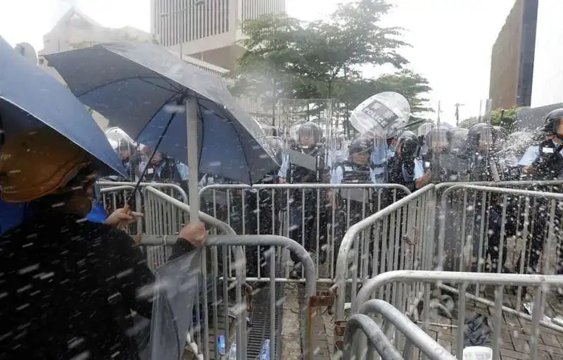 proteste a hong kong per la legge sull'estradizione in cina 15