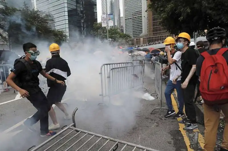 proteste a hong kong per la legge sull'estradizione in cina 28