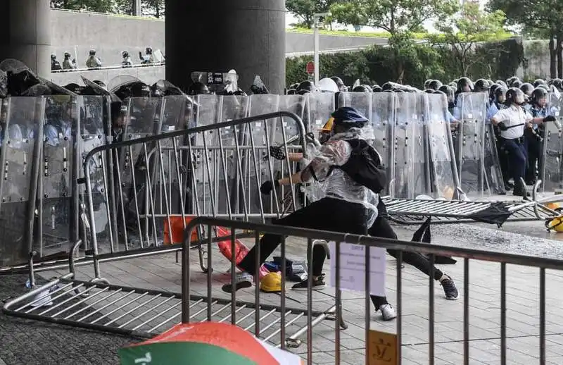 proteste a hong kong per la legge sull'estradizione in cina 8