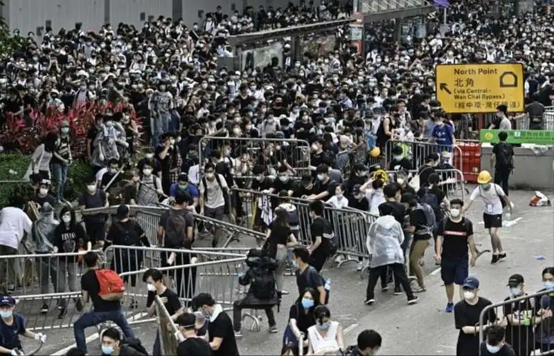 proteste a hong kong per la legge sull'estradizione in cina 9