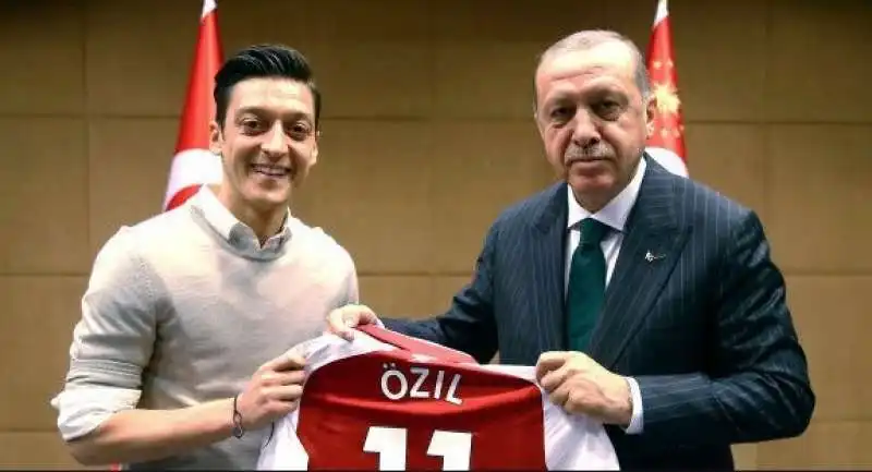 recep tayyip erdogan e mezul ozil 6