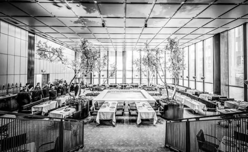 ristorante   del four seasons a new york