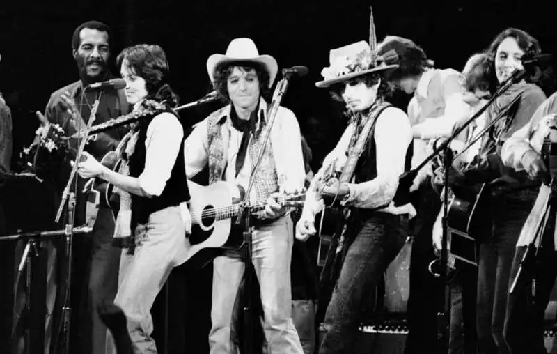 rolling thunder revue a bob dylan story by martin scorsese 14