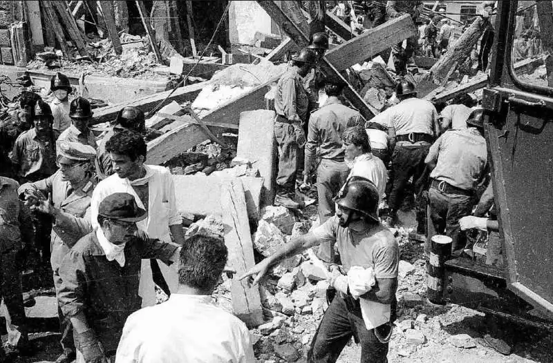 strage alla stazione di bologna   2 agosto 1980 3