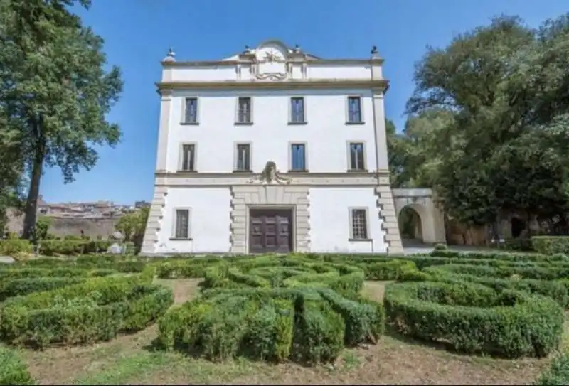 villa savorelli sutri 2