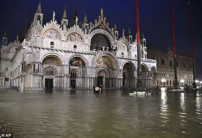 acqua alta a venezia   giugno 2020 3