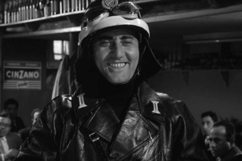 alberto sordi il vigile3