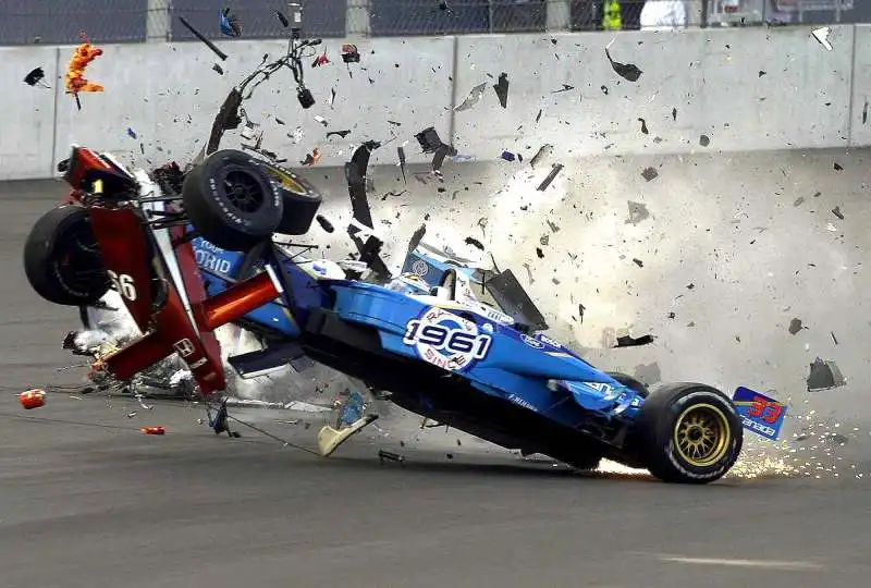 alex zanardi   incidente sul circuito di lausitzring nel 2001 5