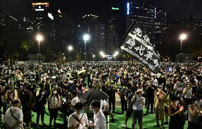 commemorazione della strage di piazza tienanmen a hong kong 5