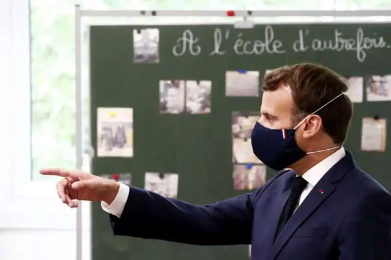 emmanuel macron a scuola 3