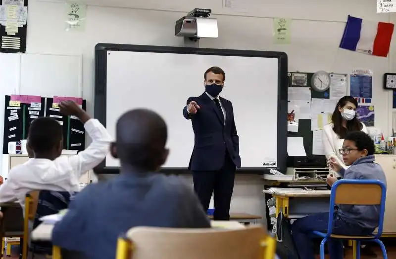 emmanuel macron a scuola 5