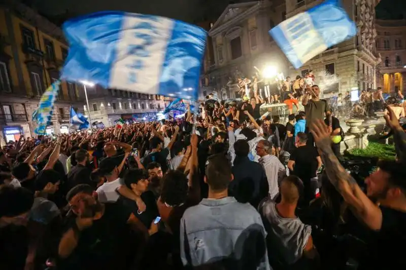 FESTEGGIAMENTI A NAPOLI PER LA COPPA ITALIA