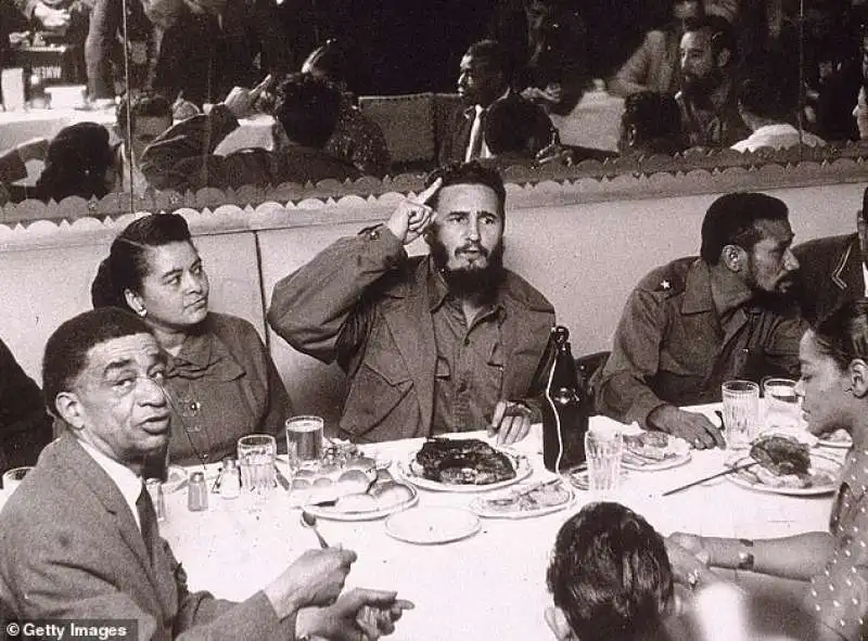 fidel castro a tavola