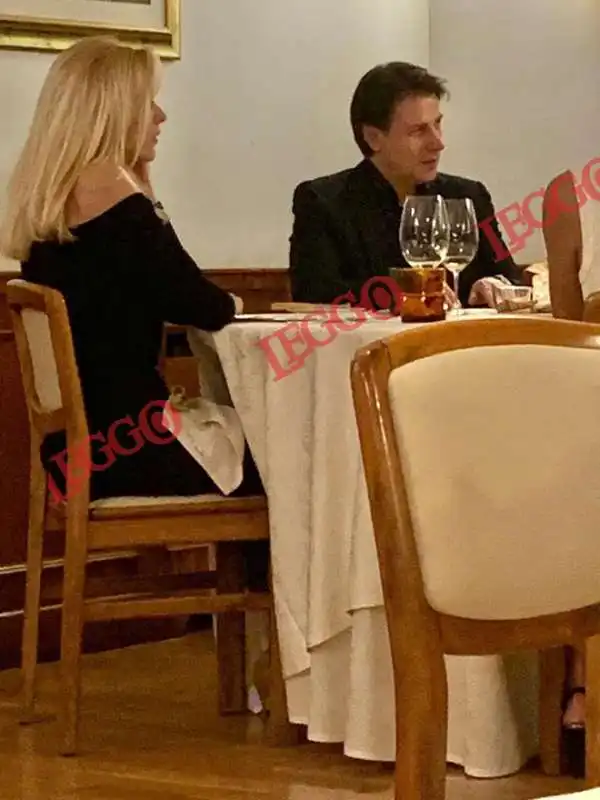 giuseppe conte olivia paladino a cena  2