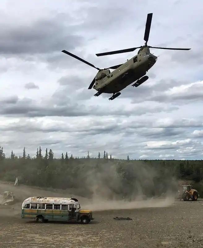 il bus di 'into the wild' 2