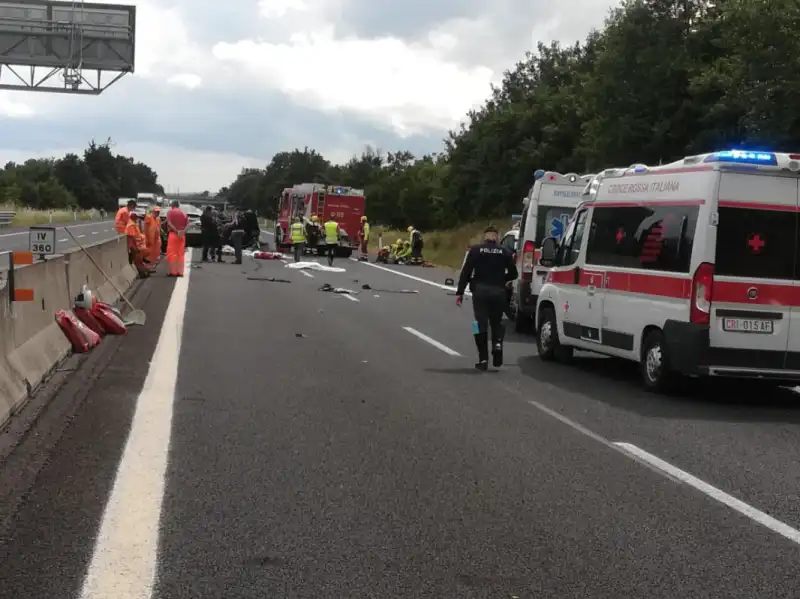 incidente in autostrada   arezzo 2