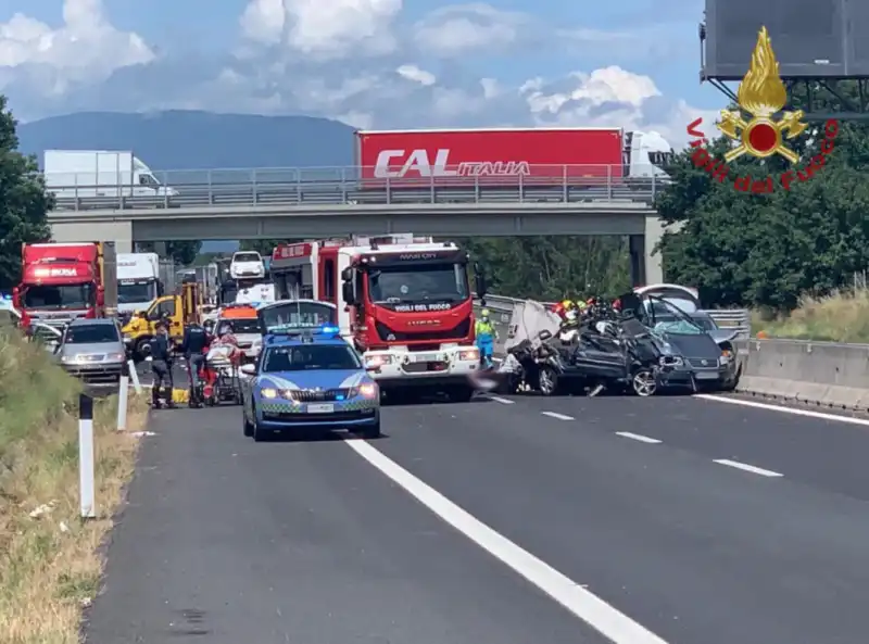 incidente in autostrada   arezzo 3