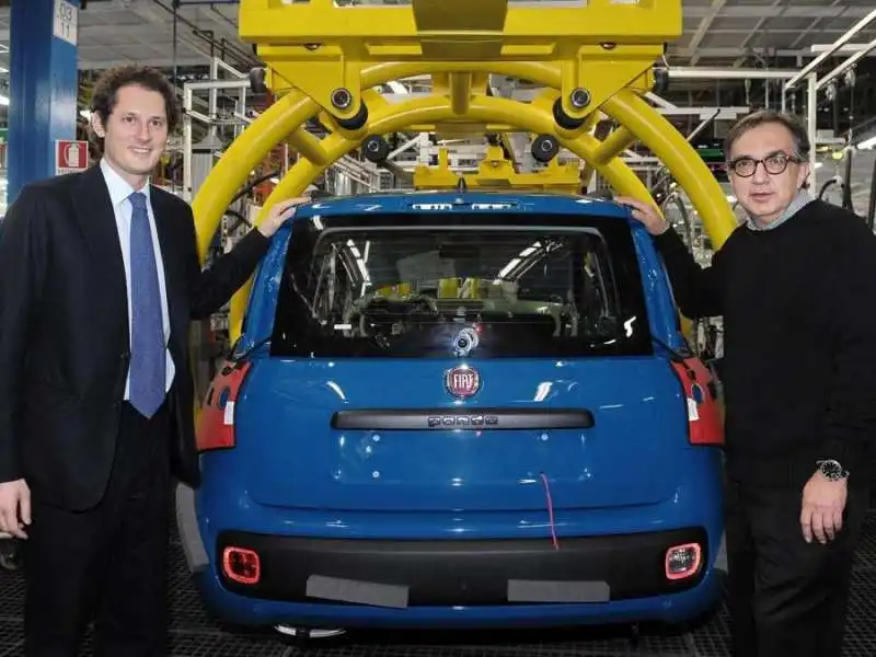 john elkann marchionne con la panda 