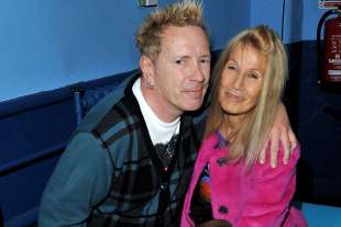 johnny rotten e nora forster 8