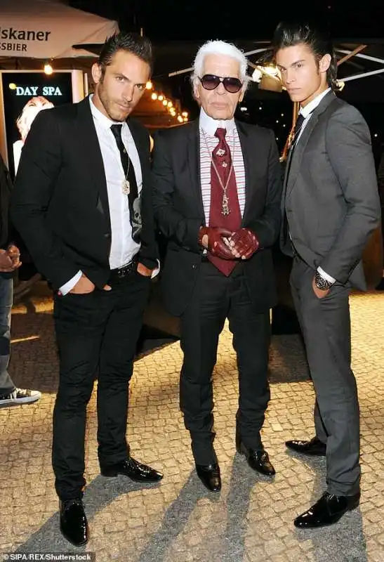 karl lagerfeld, baptiste giabiconi e sebastien jondeau