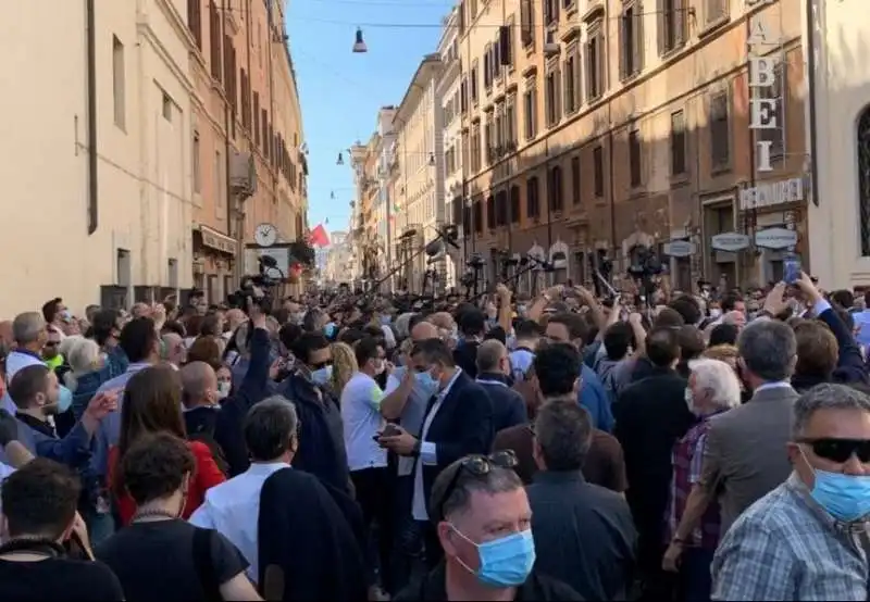 manifestazione del centrodestra   2 giugno 2020 11