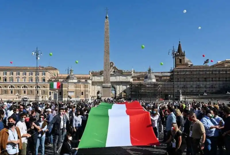 manifestazione del centrodestra   2 giugno 2020 14