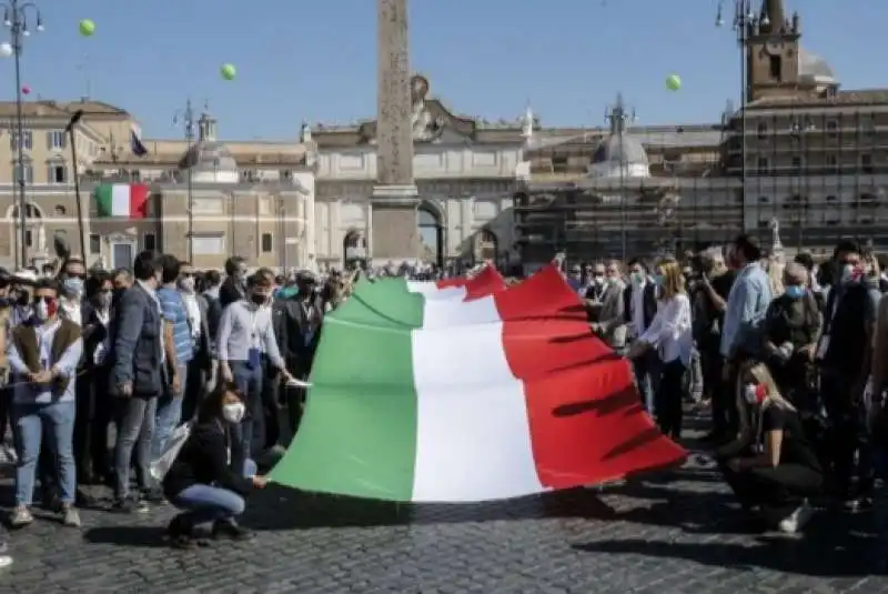 manifestazione del centrodestra   2 giugno 2020 5