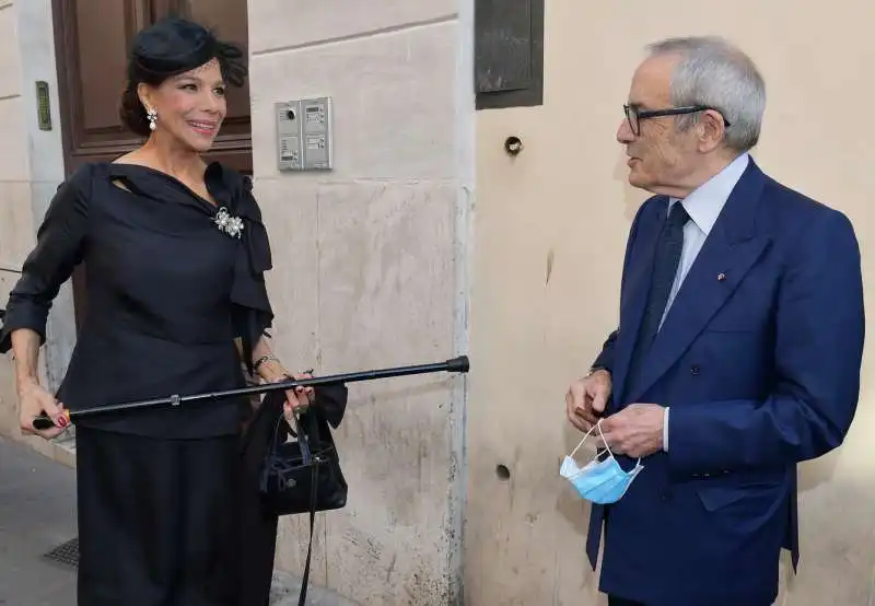 marisela federici e l avvocato giorgio assumma  foto di bacco