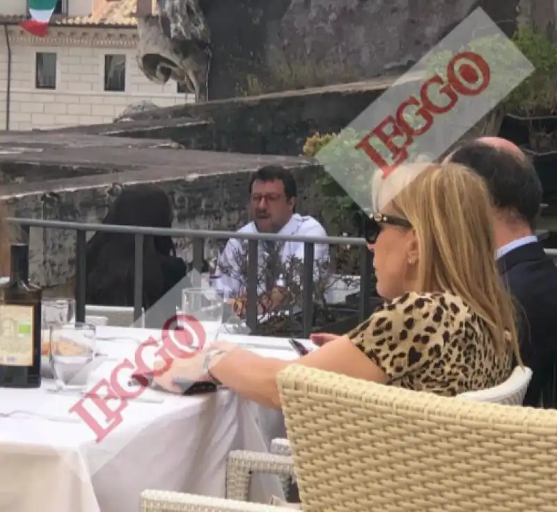 matteo salvini a pranzo con francesca verdini alla terrazza borromini 4