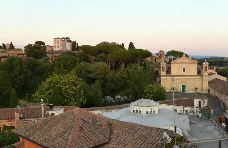 panorama di roma visto dalla terrazza di palazzo rhinoceros  (3)