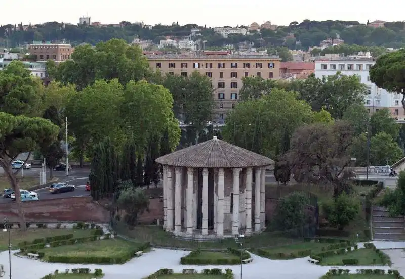 panorama di roma visto dalla terrazza di palazzo rhinoceros  (4)