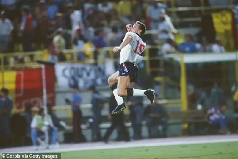 paul gascoigne esulta dopo il gol contro il belgio a italia 90