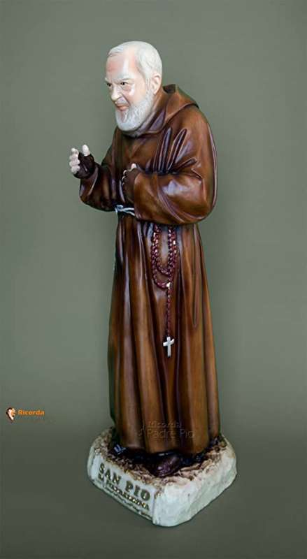 statua padre pio