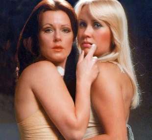 anni frid lyngstad e agnetha faltskog abba