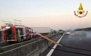 assalto al portavalori in autostrada 1