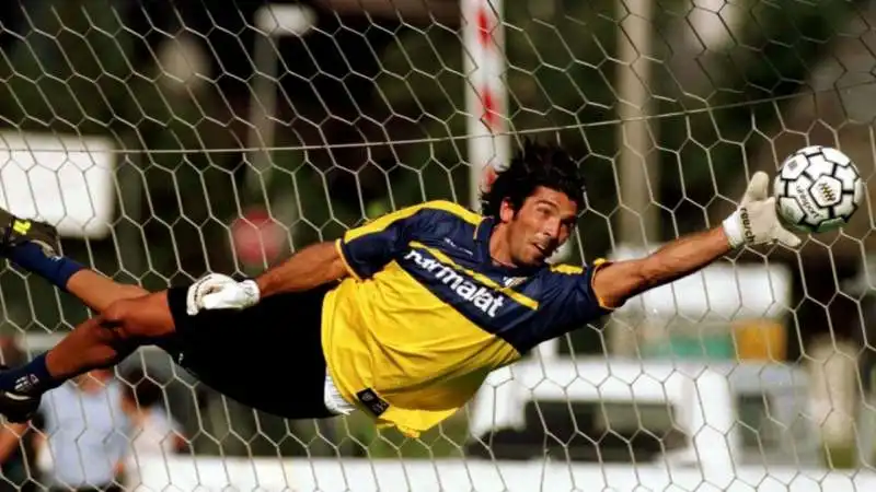 buffon parma 3