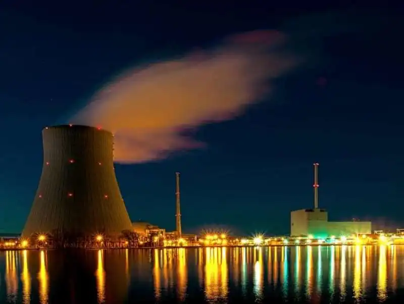 centrale nucleare 2