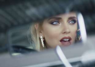 chiara ferragni nel video di baby k