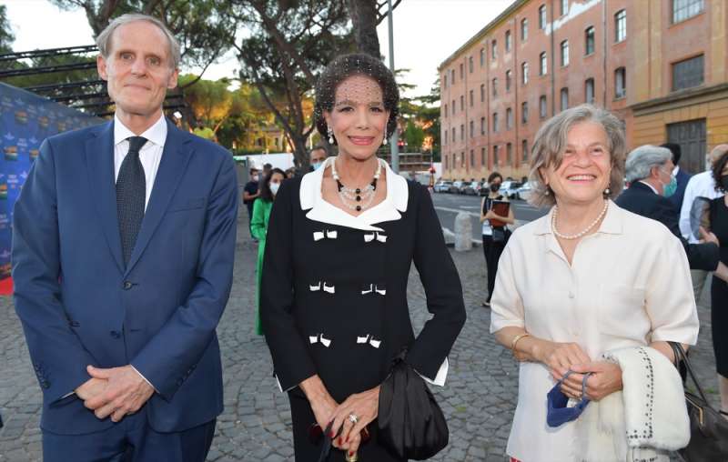 christian masset con la moglie helen e marisela federici foto di bacco