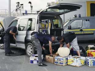 Controlli nel porto di Civitavecchia