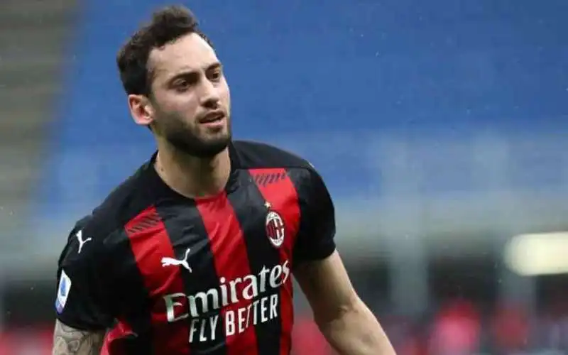 hakan calhanoglu