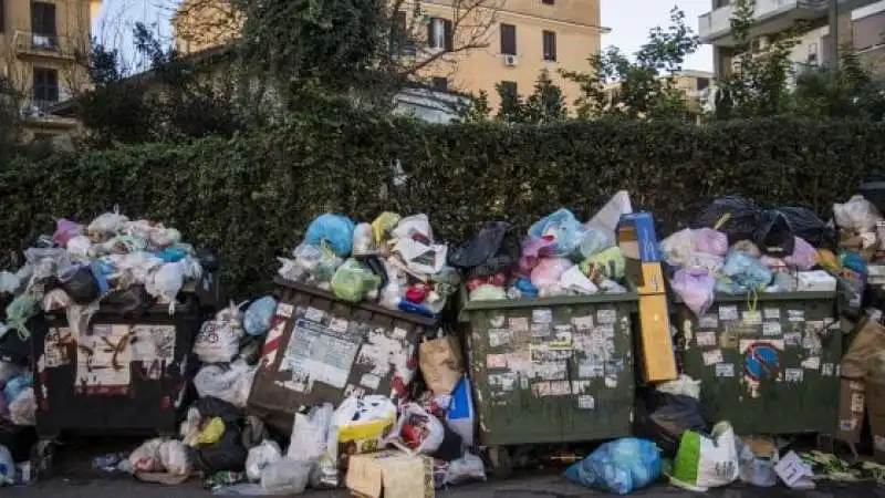 immondizia a roma 4