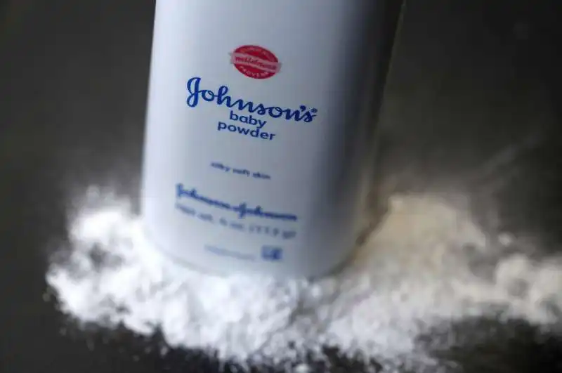 johnson & johnson baby powder 3