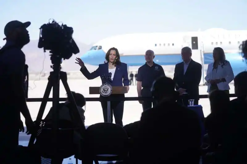 kamala harris a el paso 2