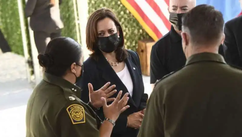 kamala harris a el paso 5