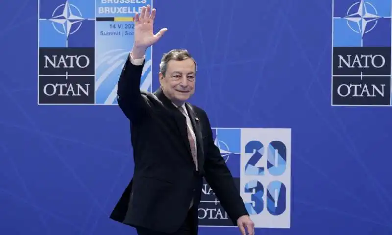 mario draghi vertice nato 